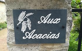 Aux Acacias