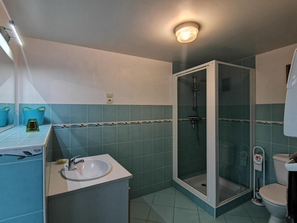 Villa Aux Acacias à Braye-sous-Faye Extérieur photo