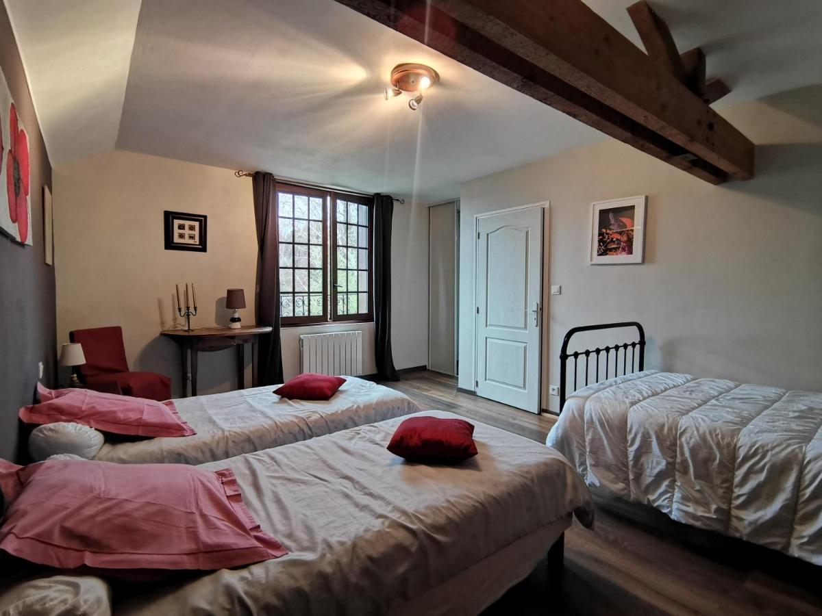 Villa Aux Acacias à Braye-sous-Faye Extérieur photo