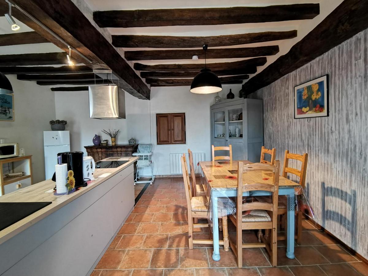 Villa Aux Acacias à Braye-sous-Faye Extérieur photo